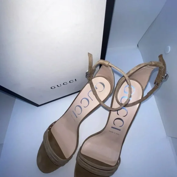 Gucci Authentic Women’s Sandal Suede, Size-US9 - Picture 13 of 15